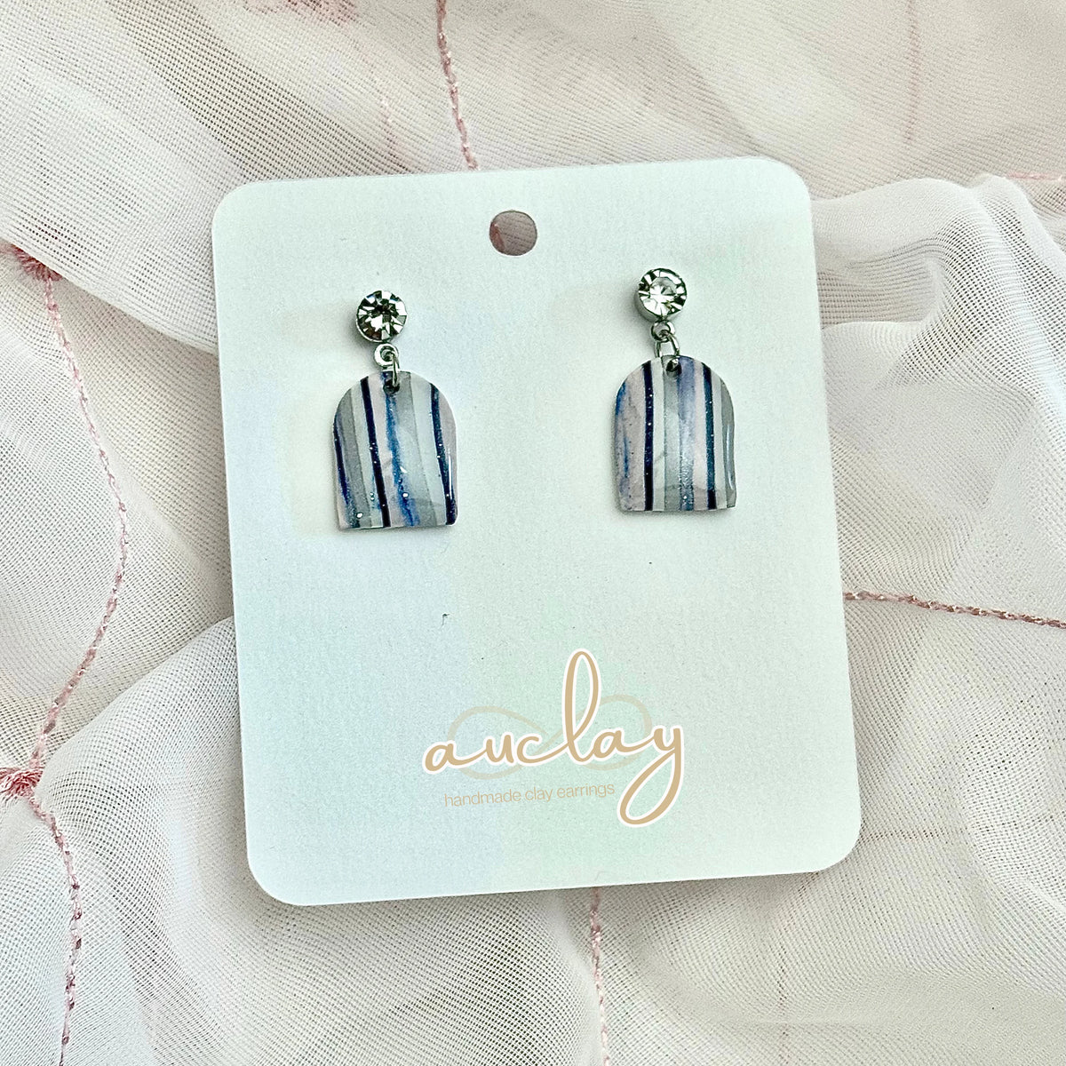 Shellie Delicate Vertical Striped Arch Stone Dangle