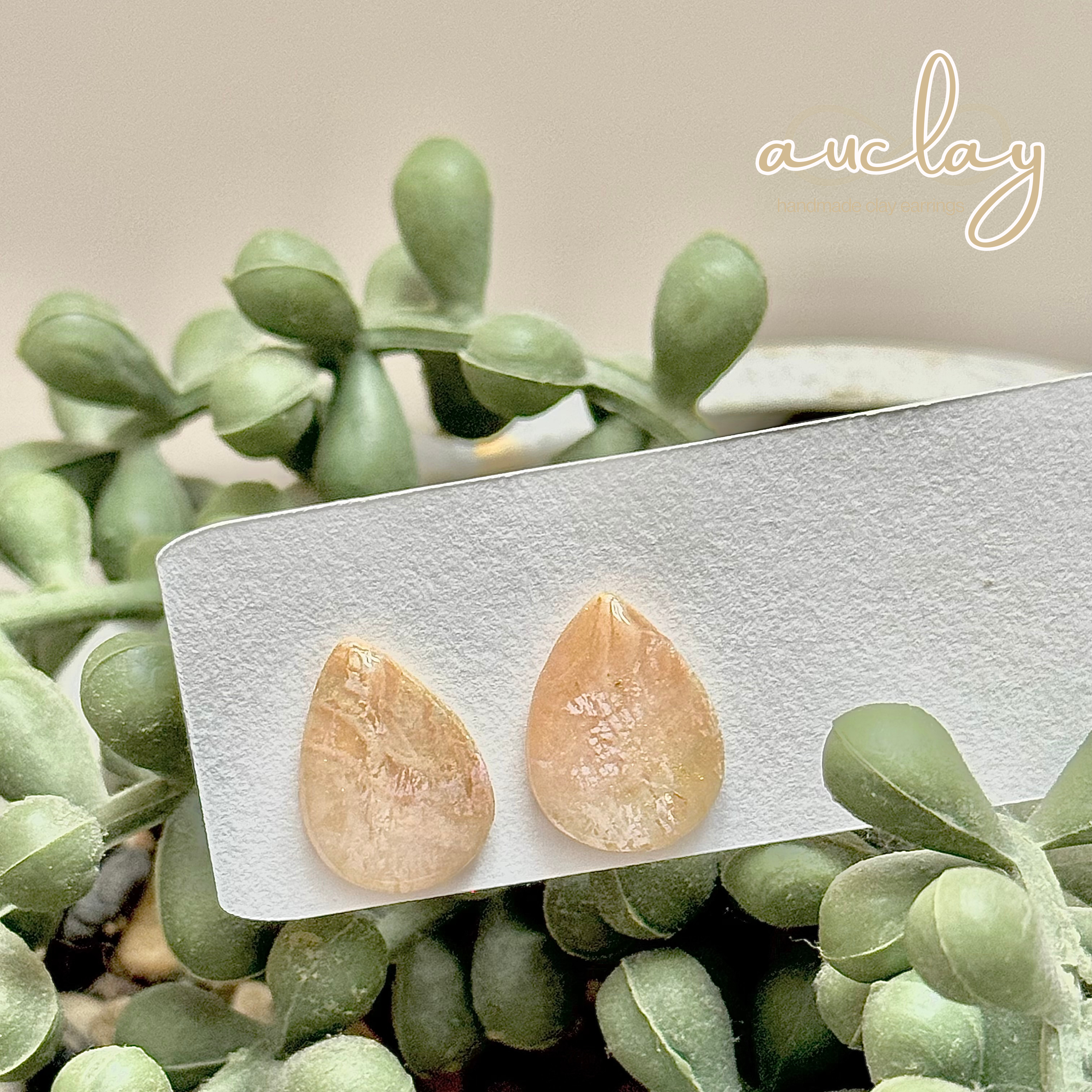 Millie Everyday Gold Marble Arch Stud
