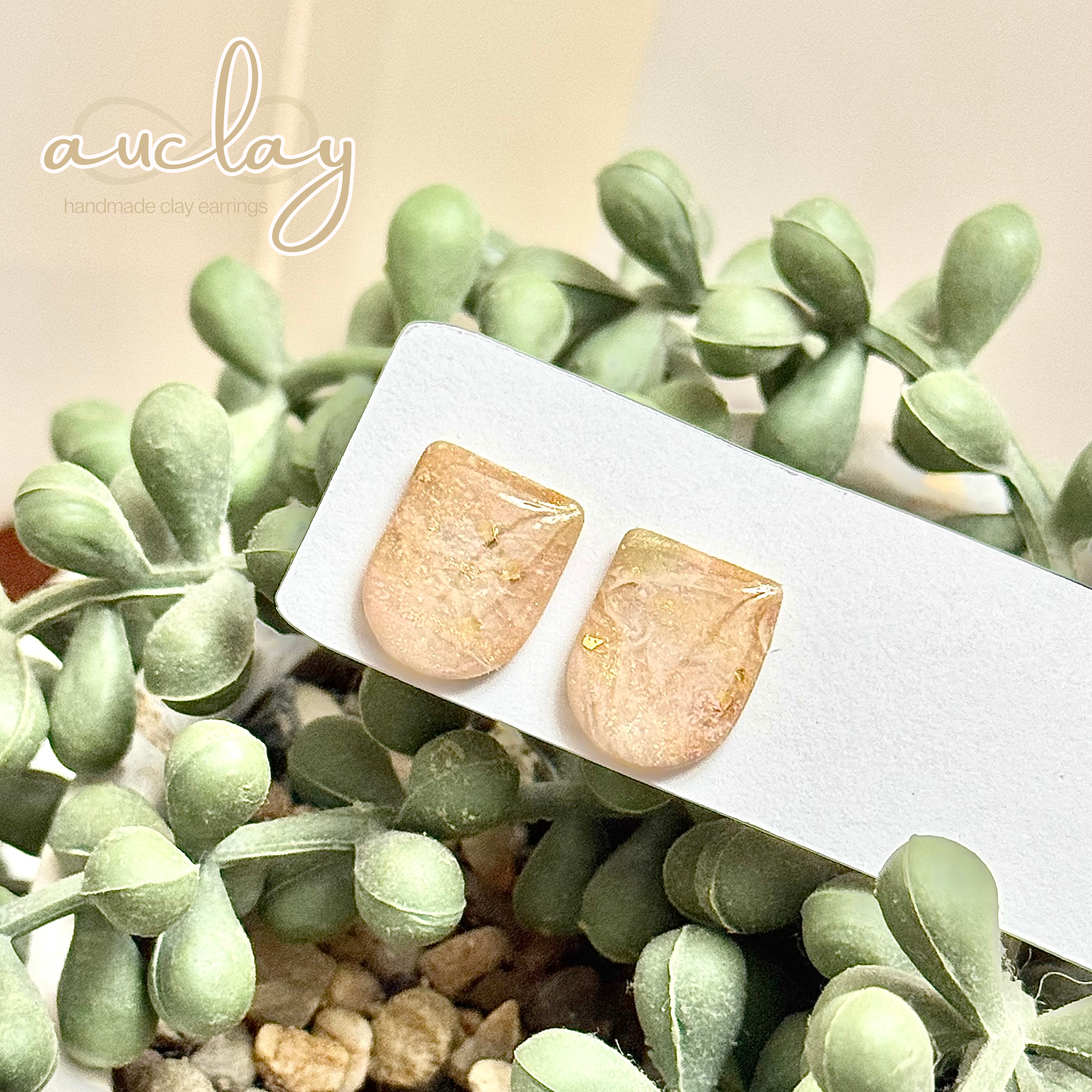Millie Everyday Gold Marble Arch Stud